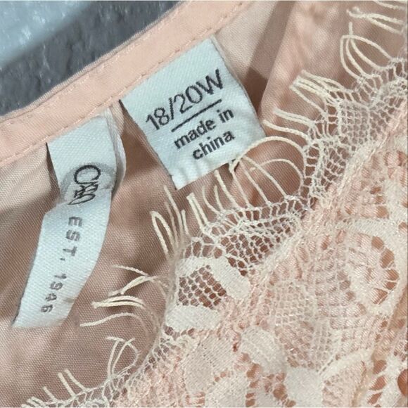 Silky Soft Women's Plus 18/20W Lace Trimmed Cami Peach Camisole V-Neck Top 2XL - Picture 10 of 10